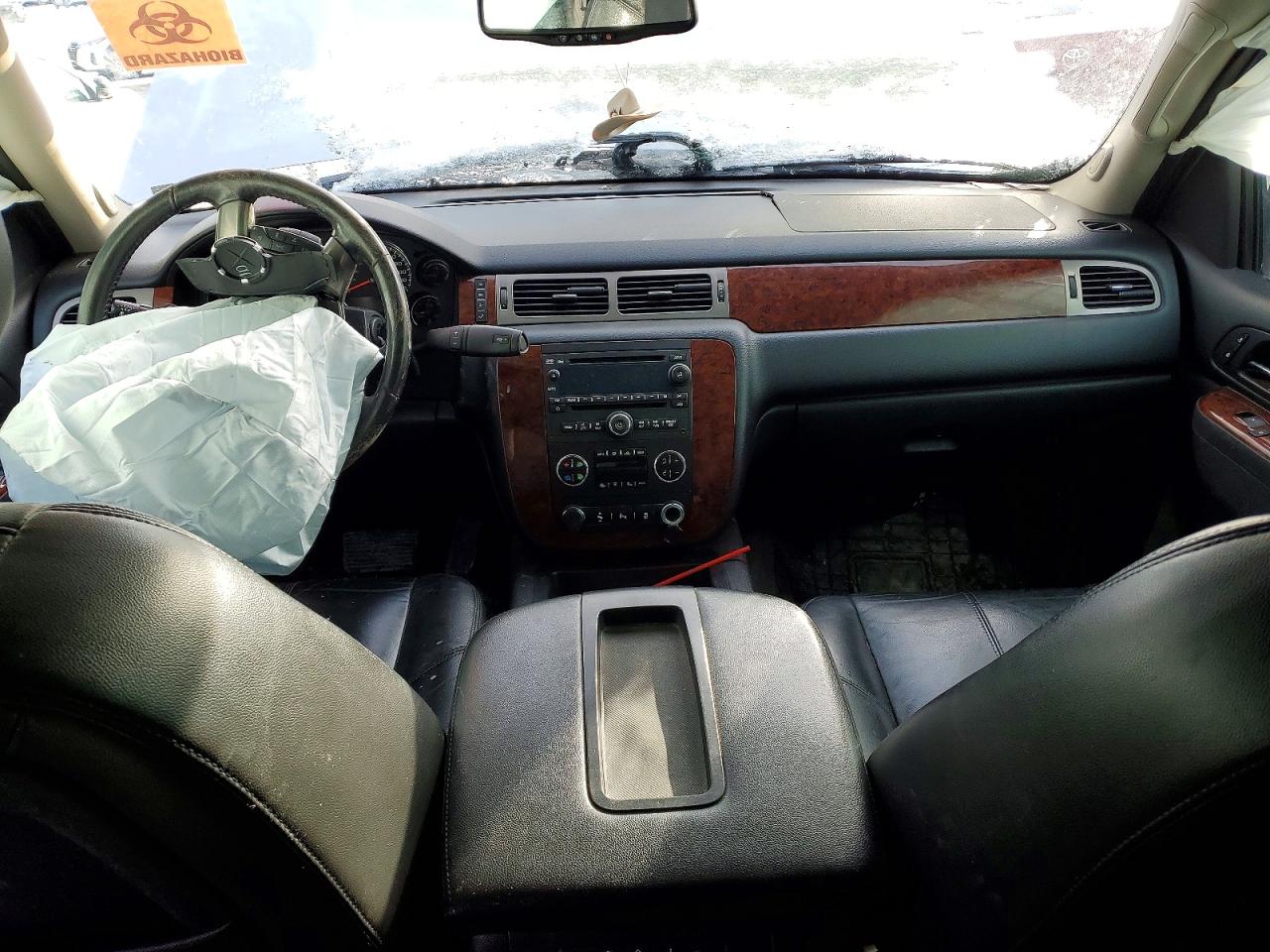 2014 CHEVROLET SUBURBAN