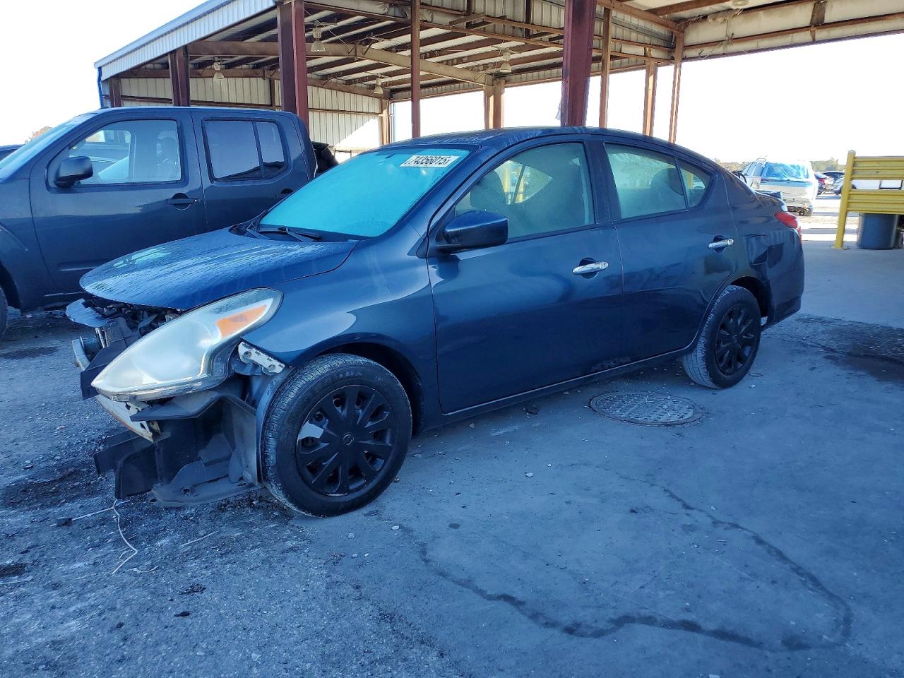 2017 NISSAN VERSA