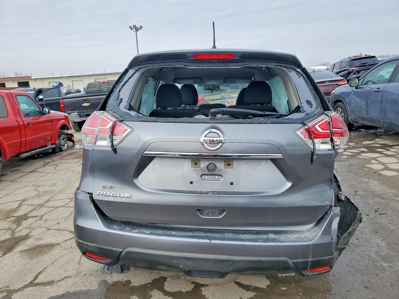 2016 NISSAN ROGUE