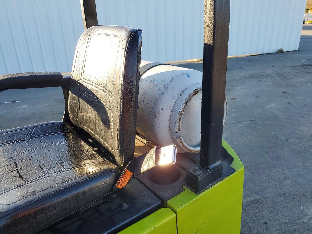 1990 CLARK FORKLIFT GCS17S
