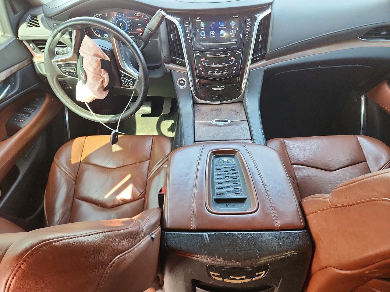 2017 CADILLAC ESCALADE