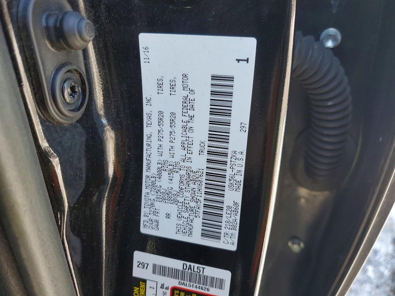 2017 TOYOTA TUNDRA