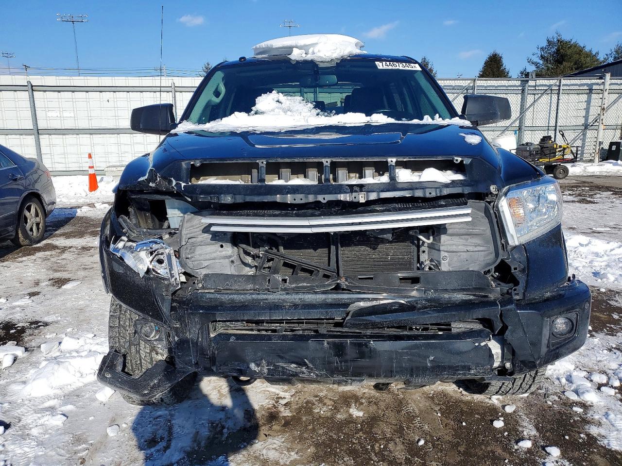 2017 TOYOTA TUNDRA