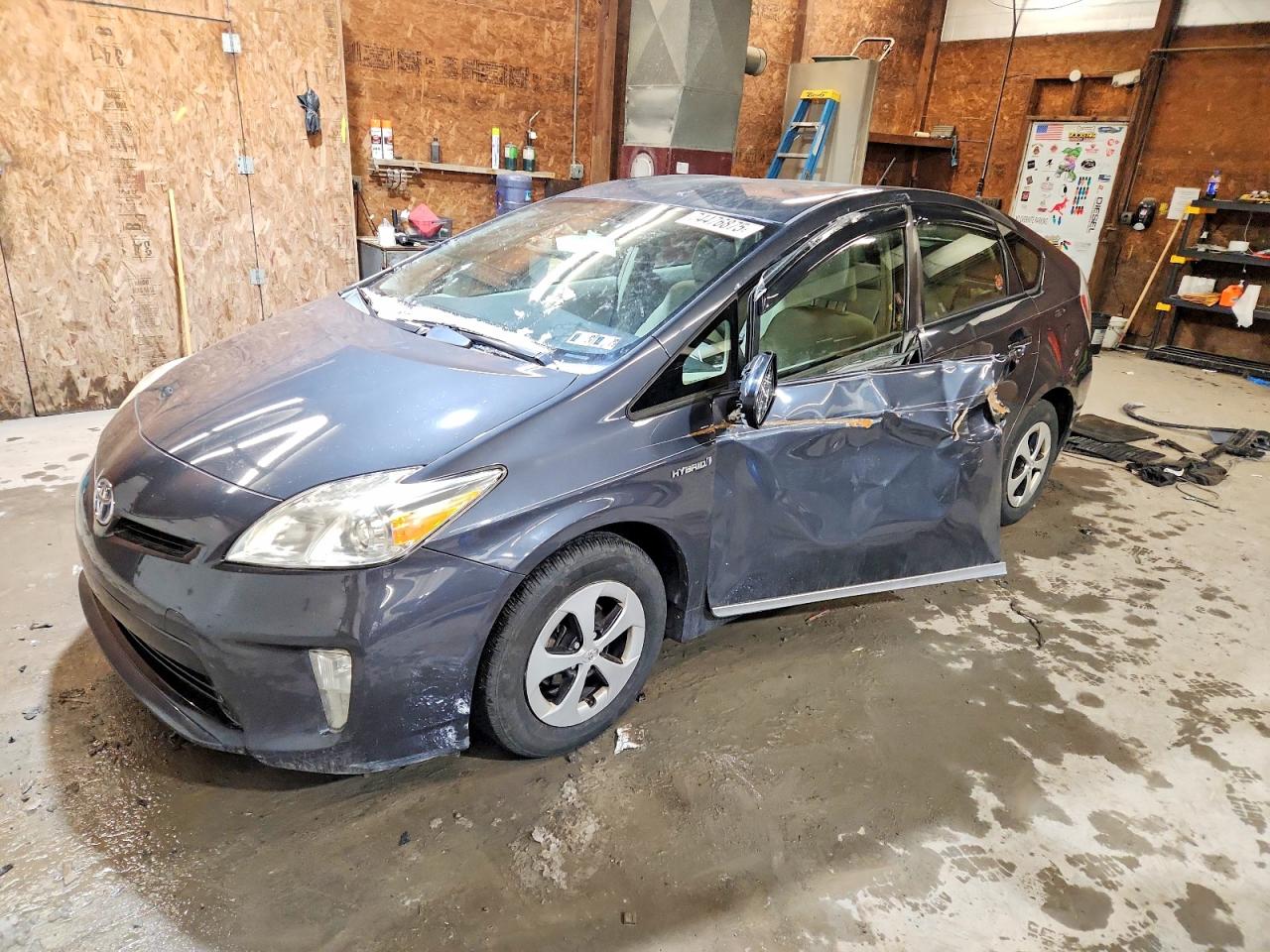 2012 TOYOTA PRIUS THRE