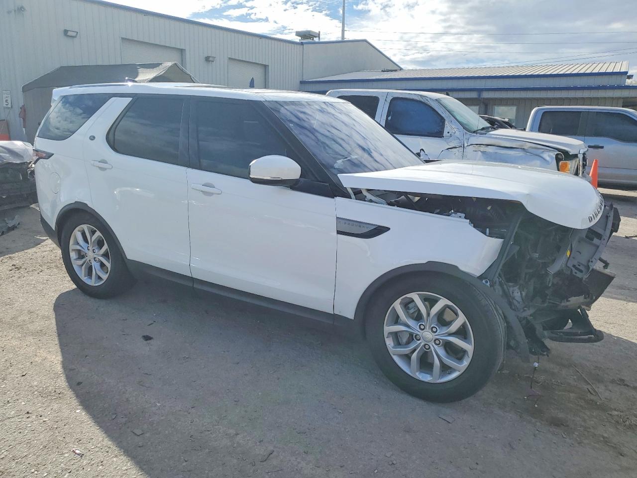 2019 LAND ROVER DISCOVERY