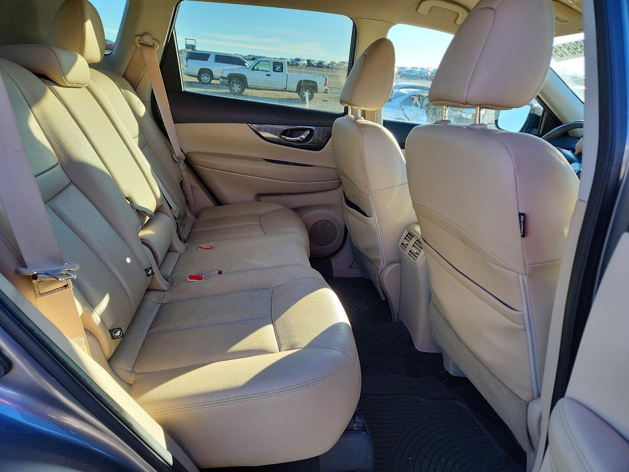 2016 NISSAN ROGUE