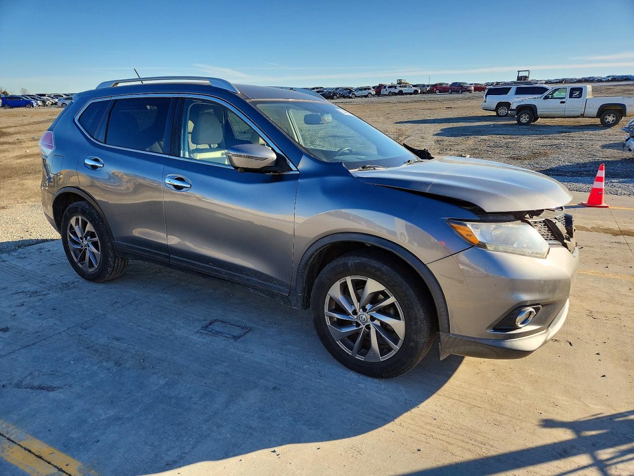 2016 NISSAN ROGUE