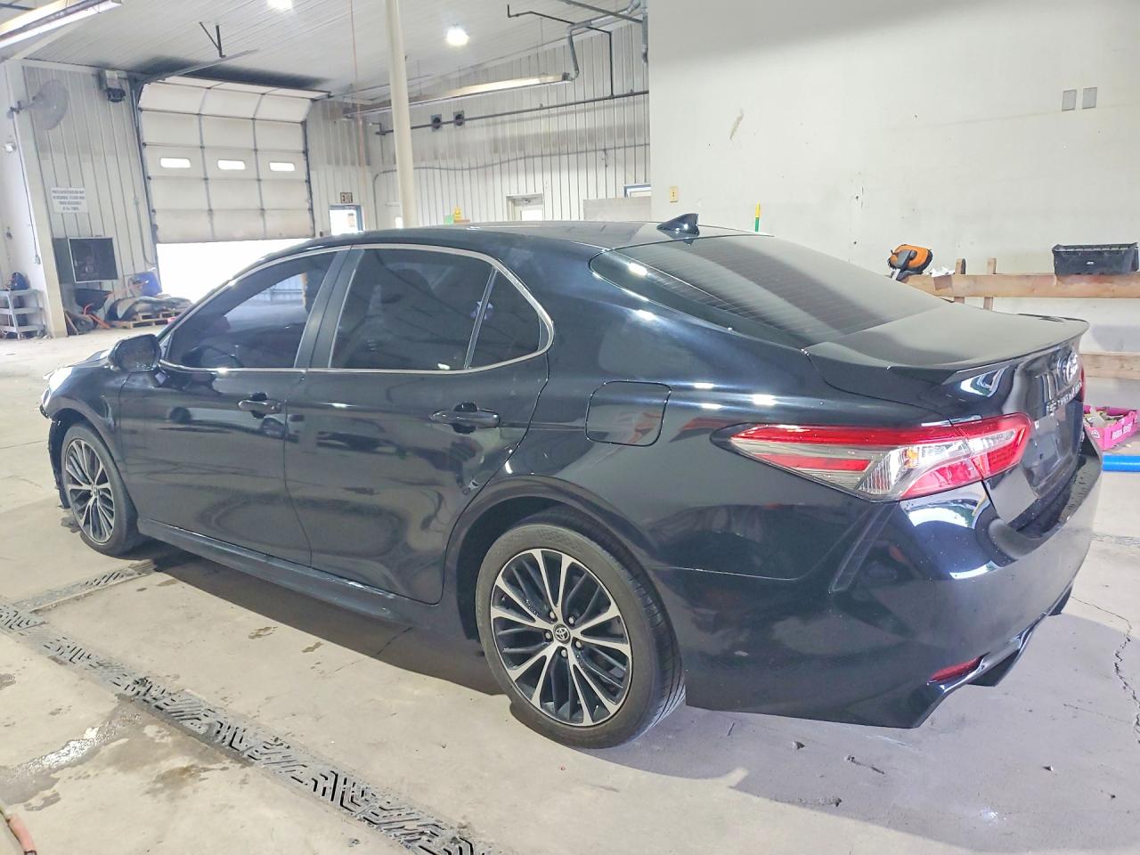 2019 TOYOTA CAMRY