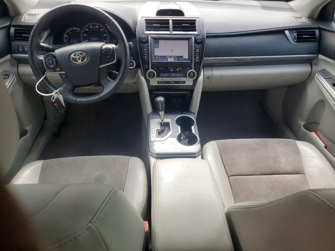 2012 TOYOTA CAMRY SOLA