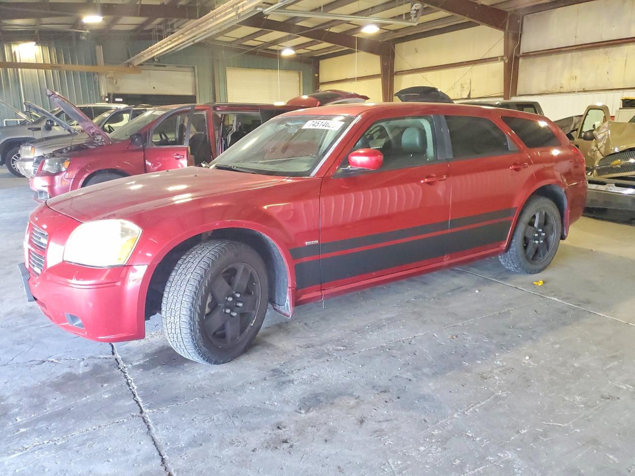 2005 DODGE MAGNUM