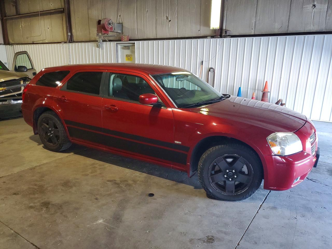 2005 DODGE MAGNUM