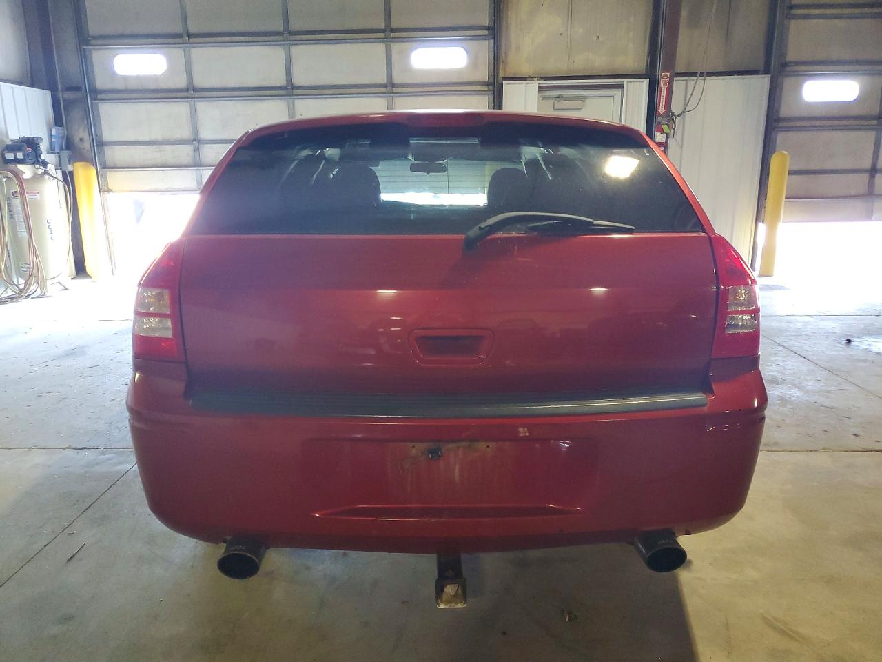 2005 DODGE MAGNUM