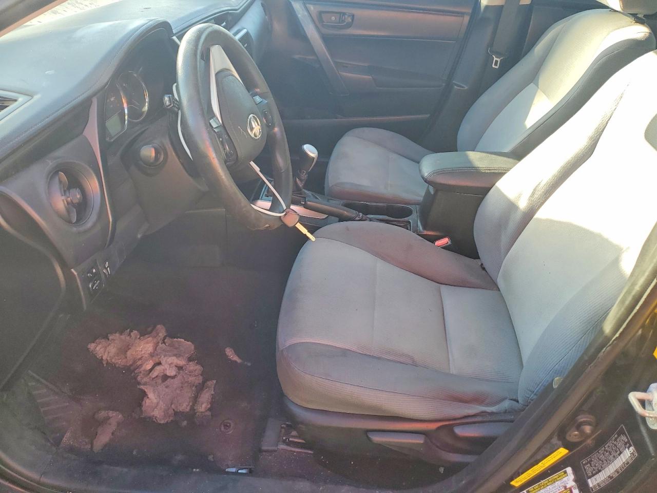 2017 TOYOTA COROLLA