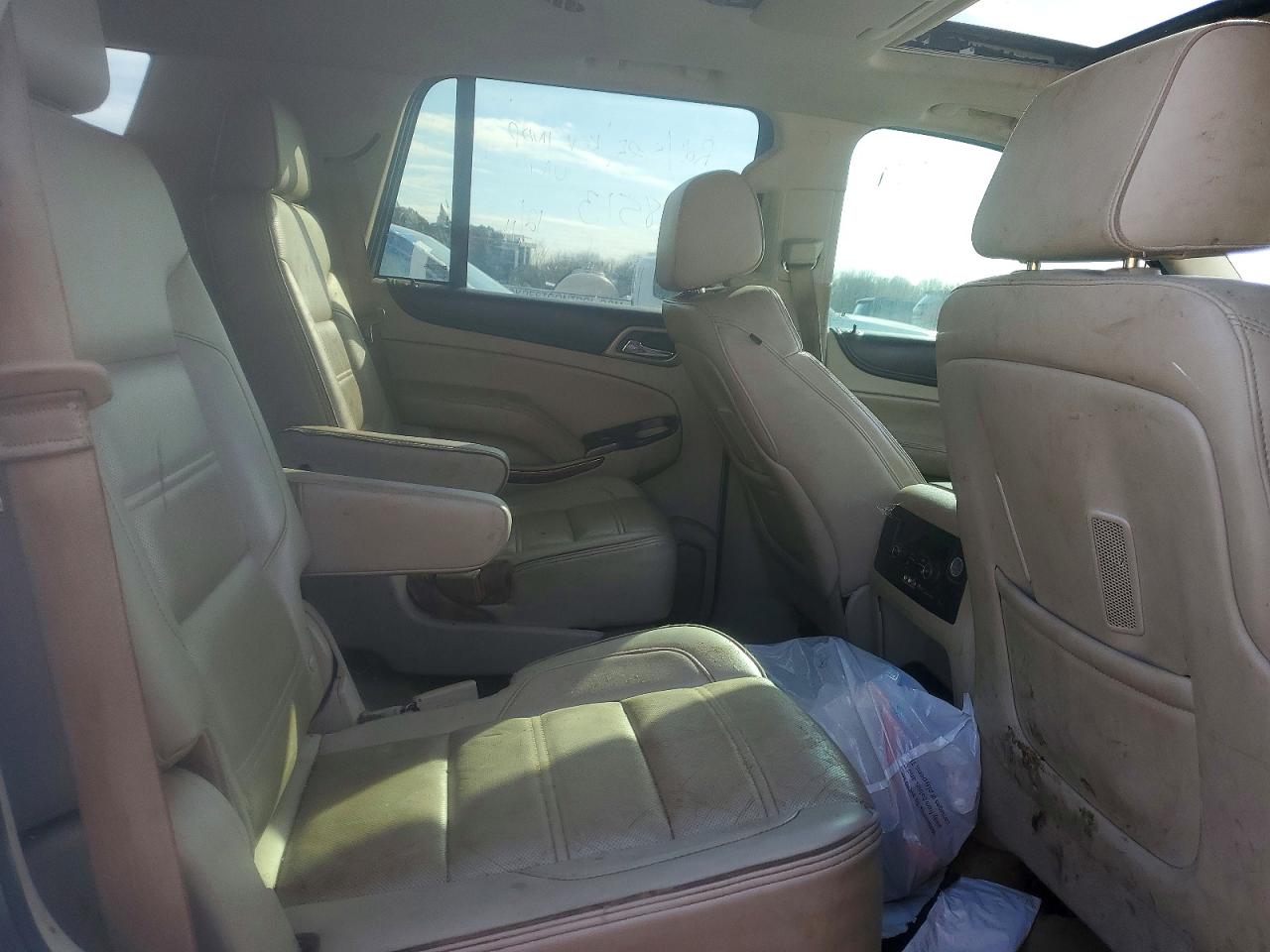 2016 GMC YUKON