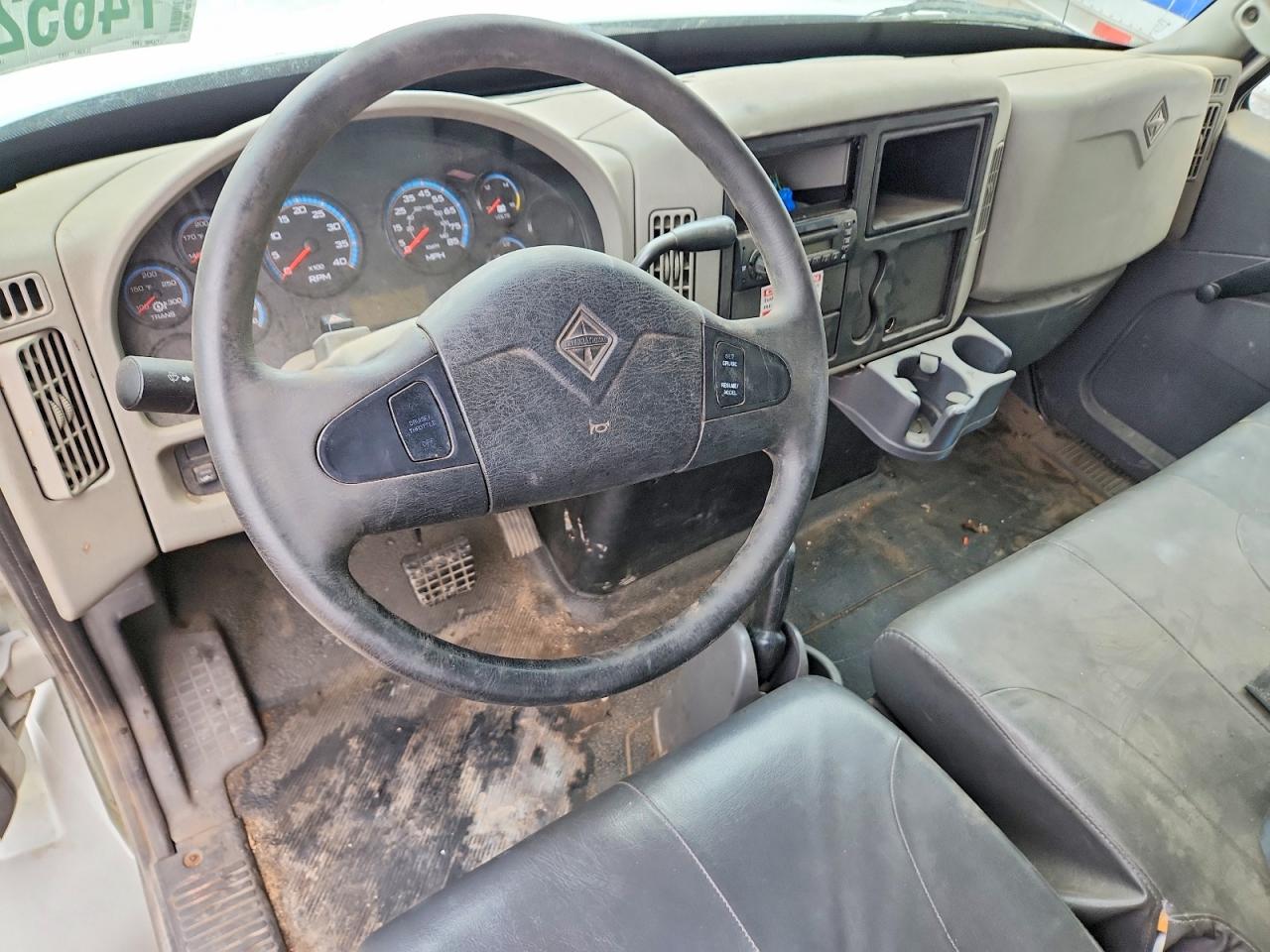 2013 INTERNATIONAL 4000 SERIE