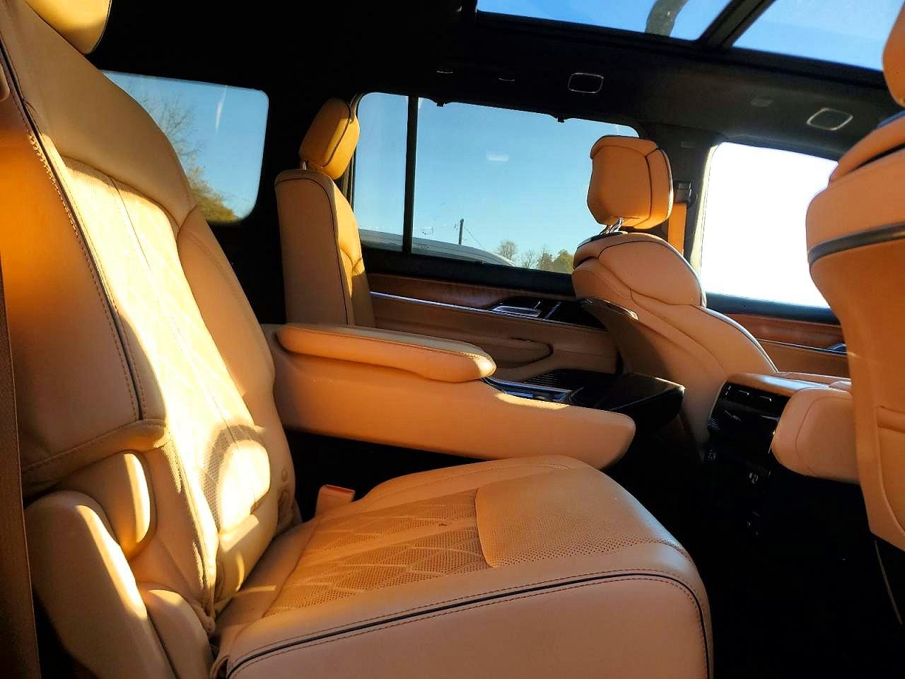 2022 JEEP GRAND WAGO