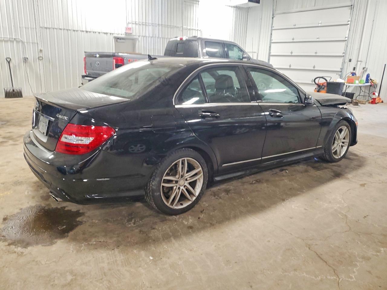 2014 MERCEDES-BENZ C-CLASS