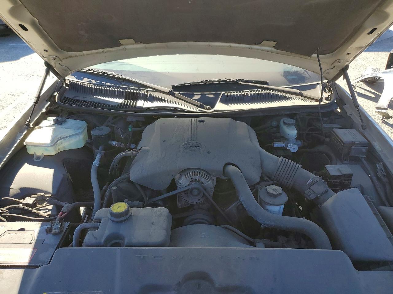 2000 LINCOLN TOWNCAR