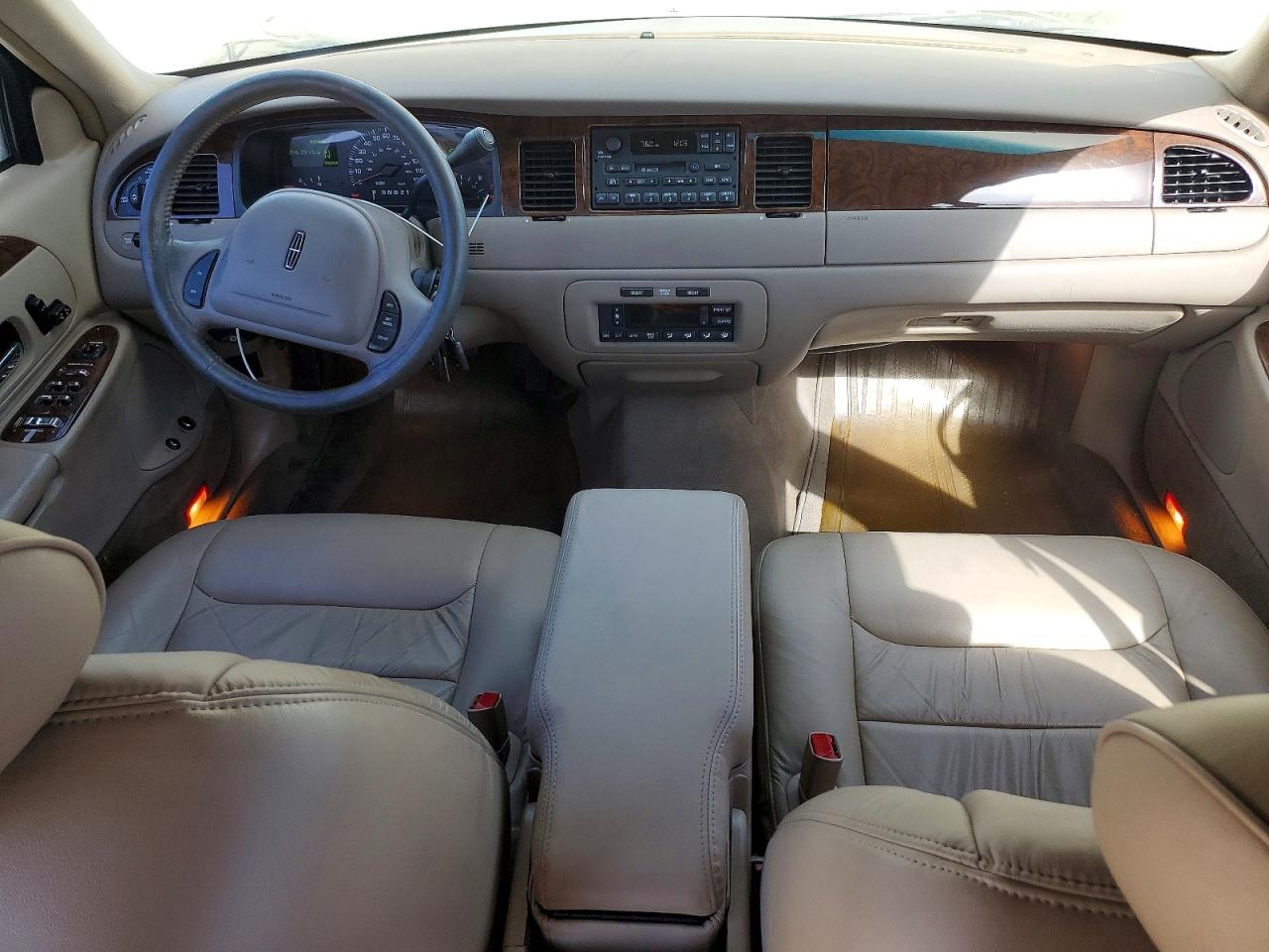 2000 LINCOLN TOWNCAR