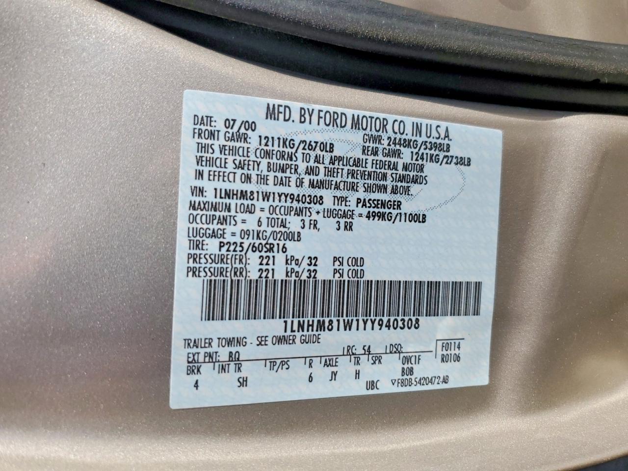 2000 LINCOLN TOWNCAR