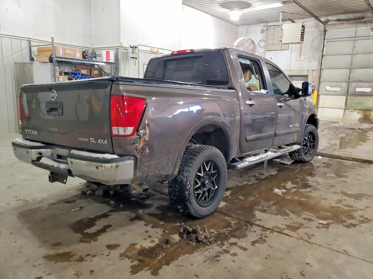 2014 NISSAN TITAN