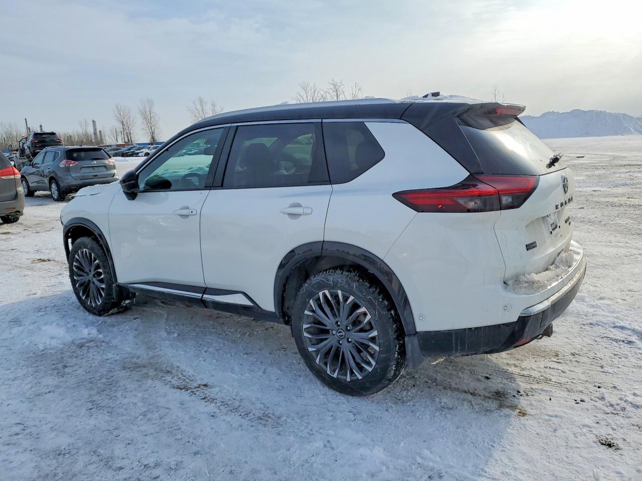2025 NISSAN ROGUE