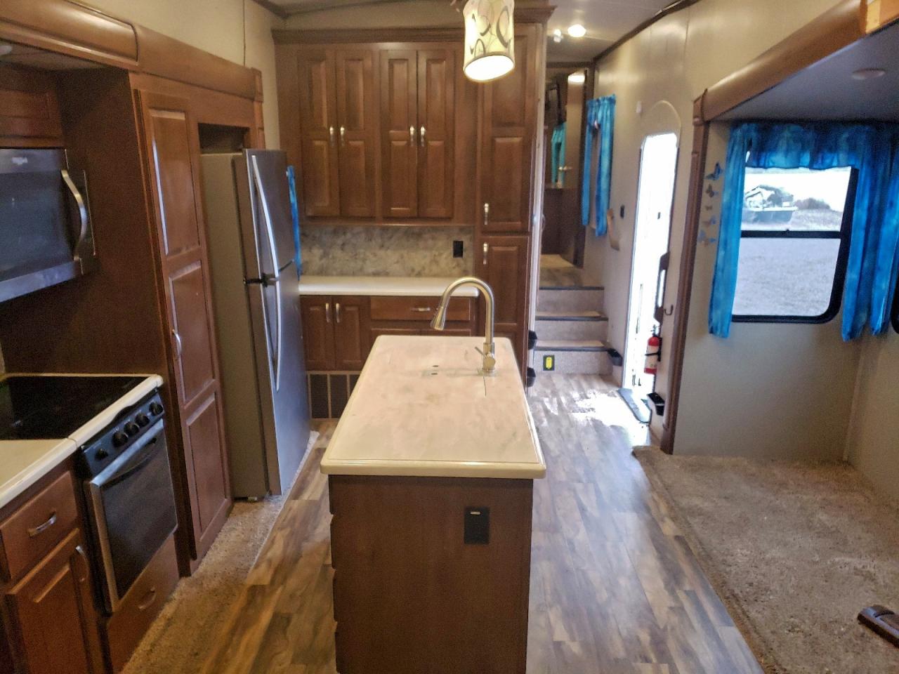 2018 CEDAR CREEK SILVERBACK