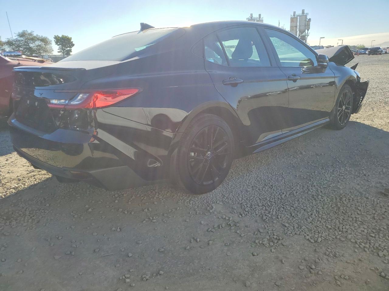 2025 TOYOTA CAMRY