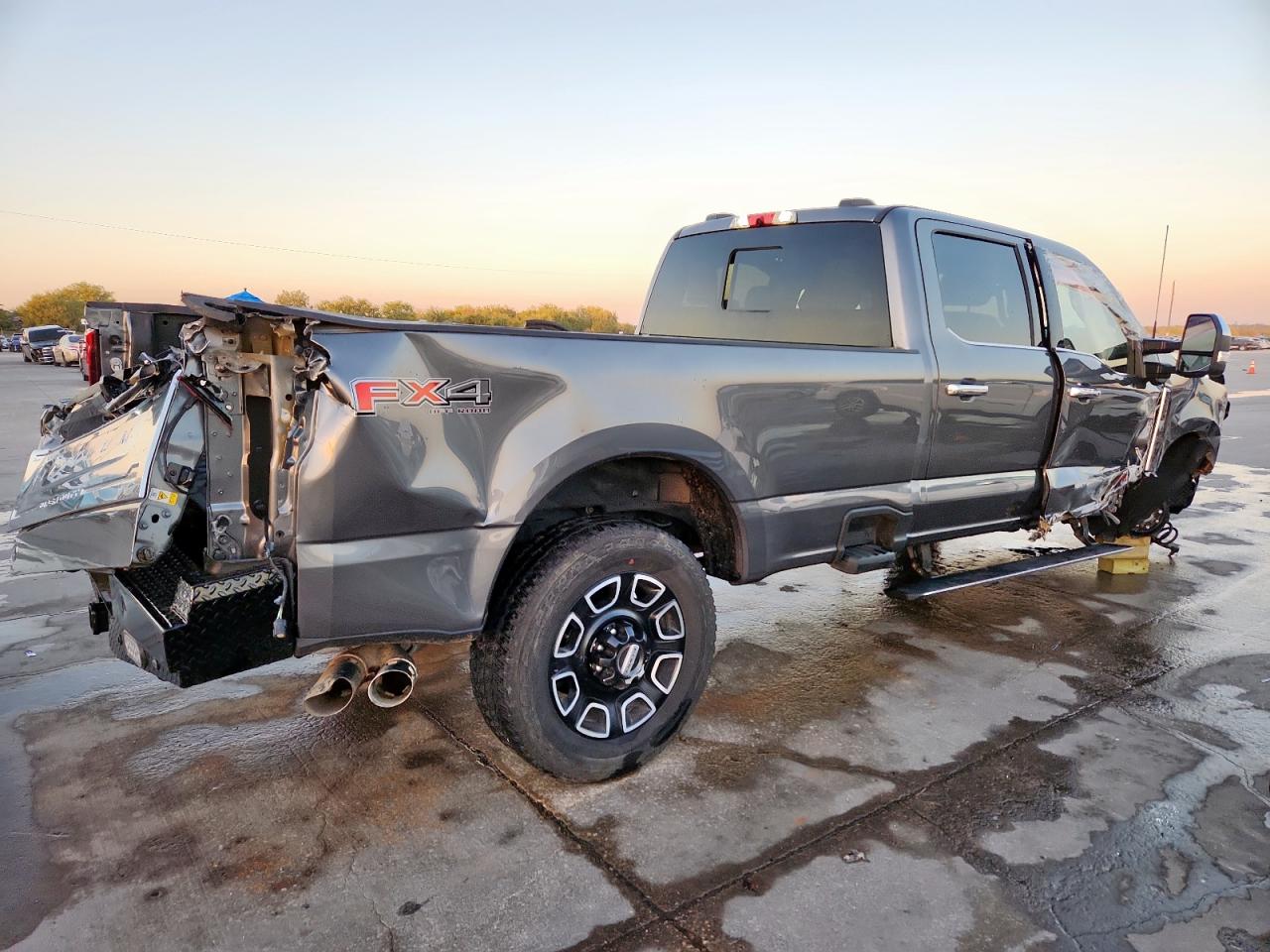 2024 FORD F350