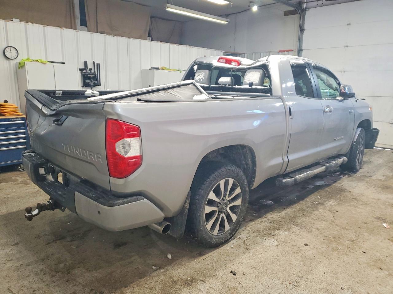 2018 TOYOTA TUNDRA
