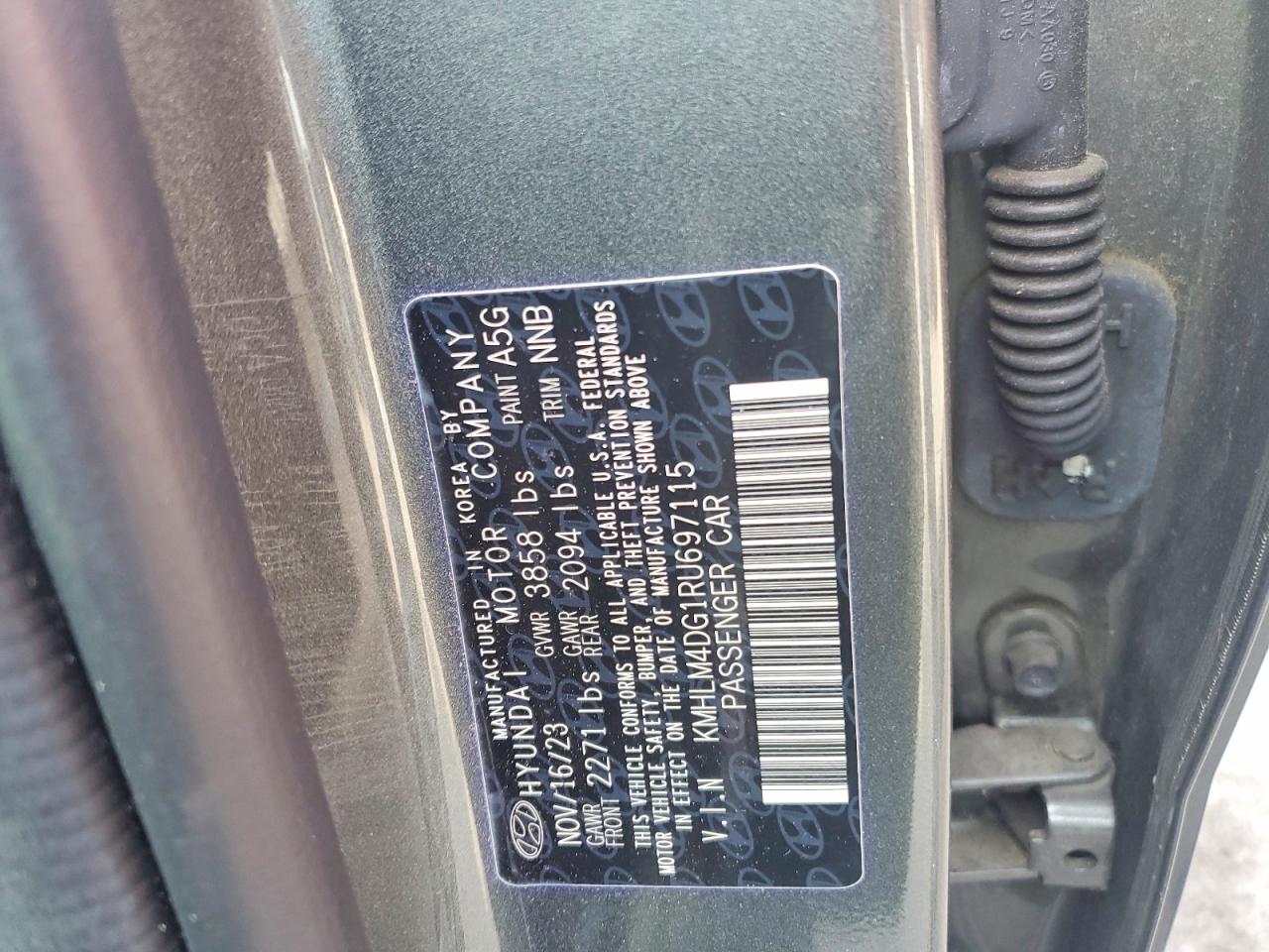 2024 HYUNDAI ELANTRA