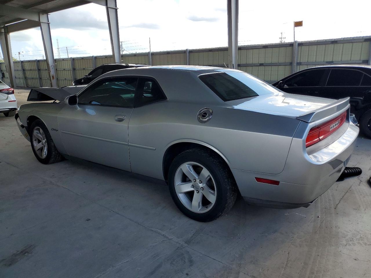 2011 DODGE CHALLENGER