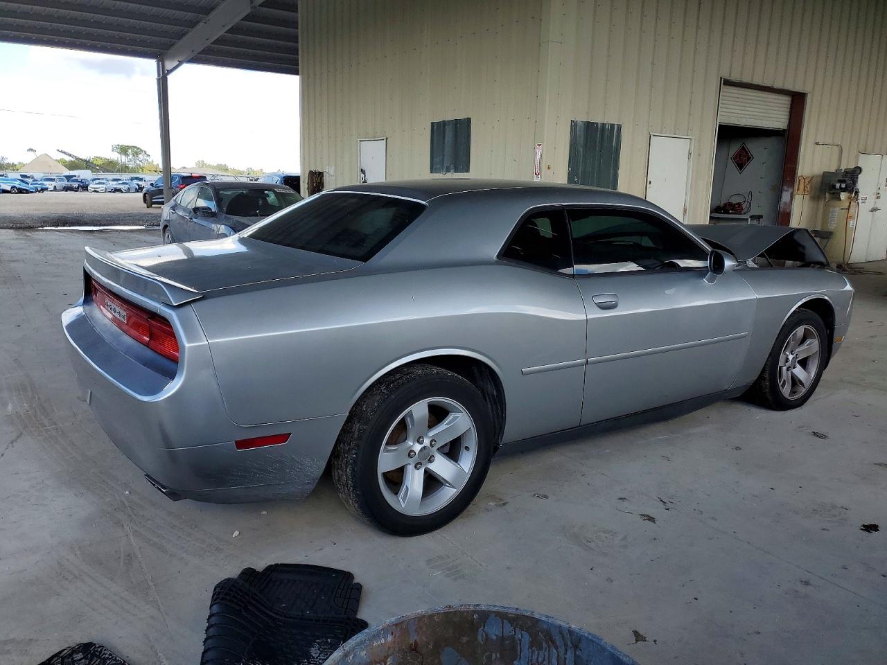 2011 DODGE CHALLENGER