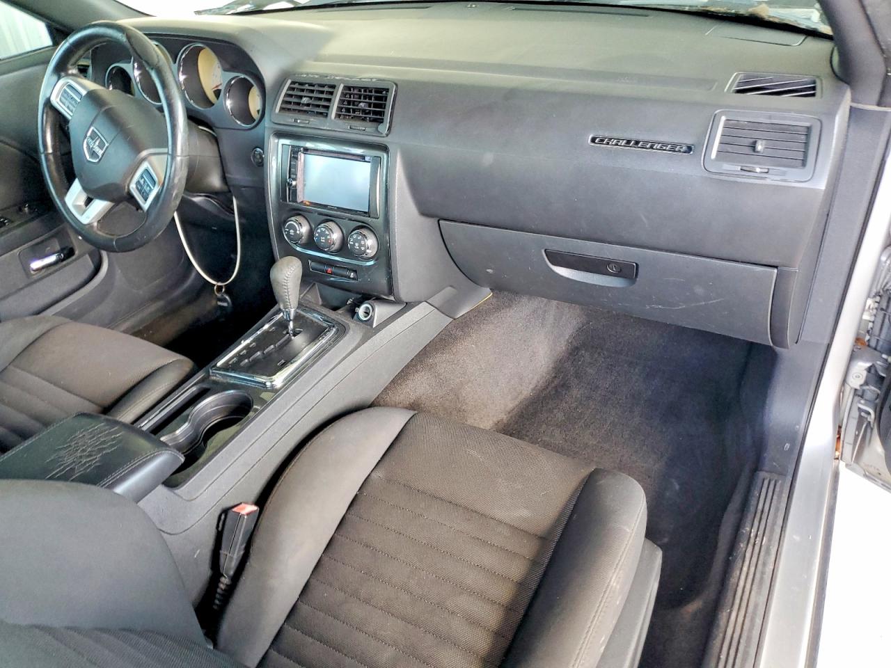 2011 DODGE CHALLENGER