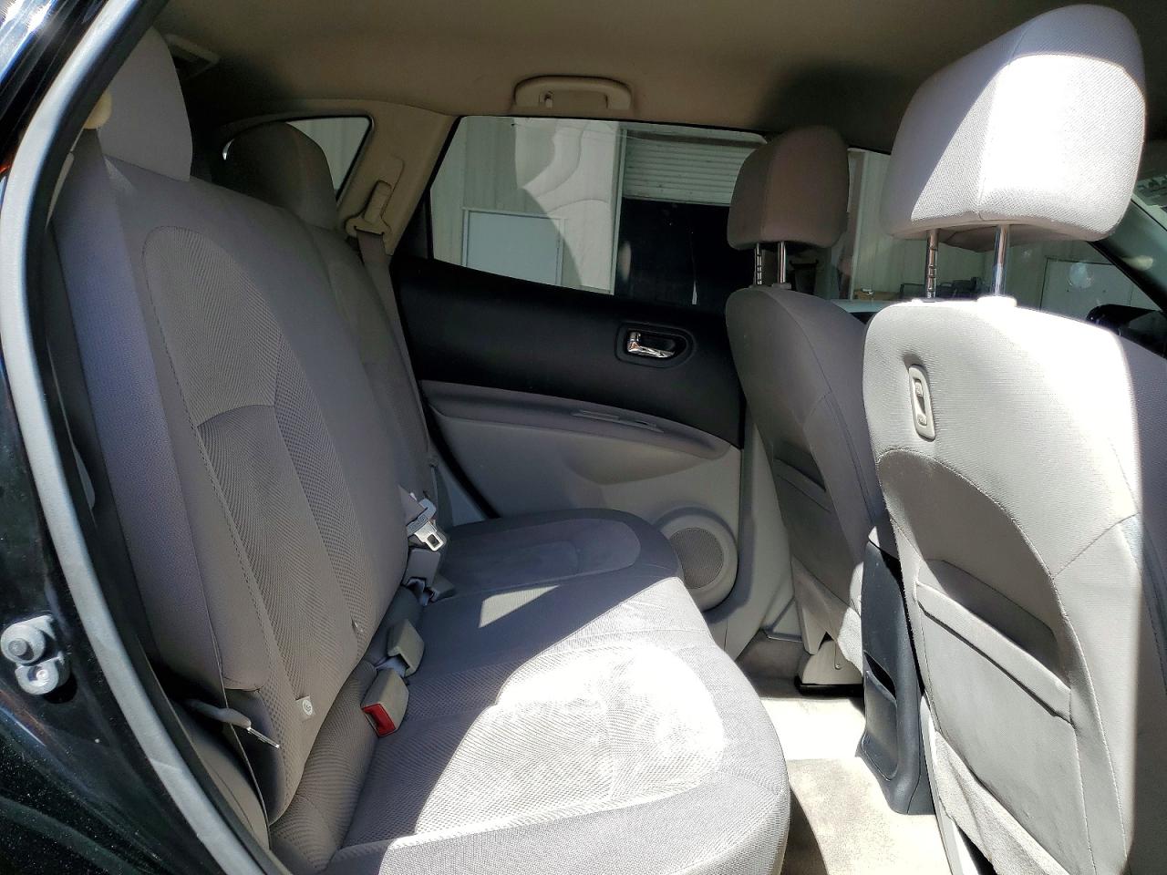 2014 NISSAN ROGUE