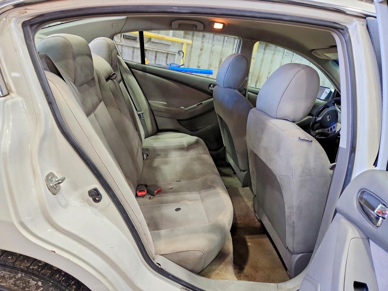 2010 NISSAN ALTIMA