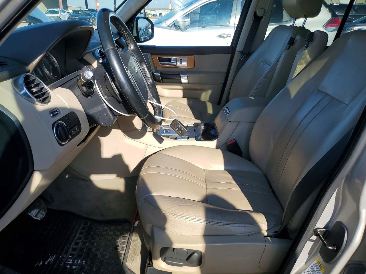 2015 LAND ROVER LR4