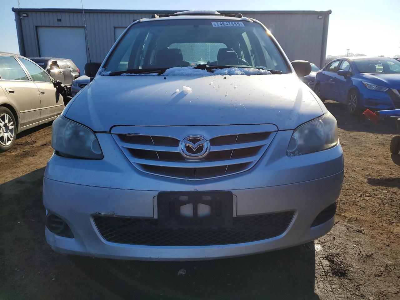 2004 MAZDA MPV
