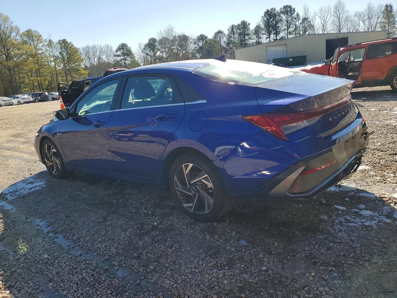 2024 HYUNDAI ELANTRA