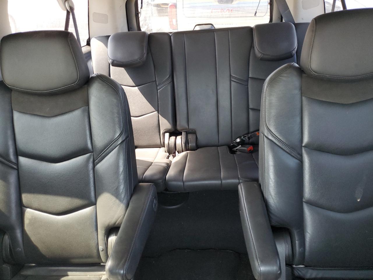 2019 CADILLAC ESCALADE