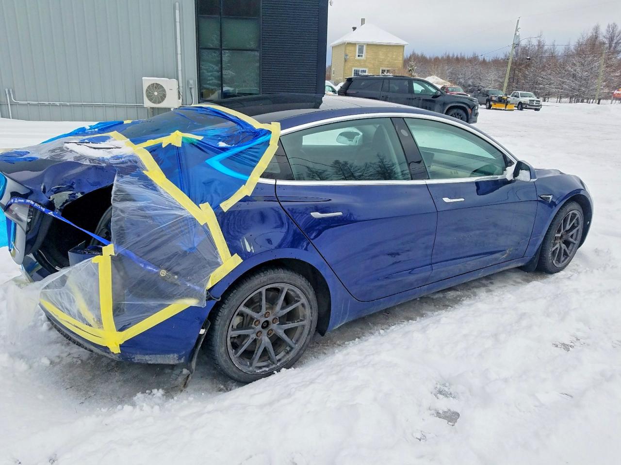 2018 TESLA MODEL 3