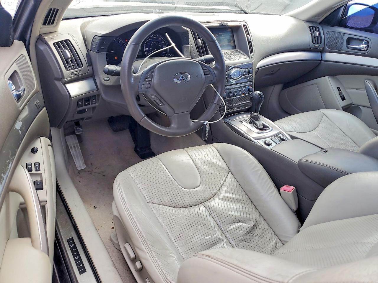 2010 INFINITI G37