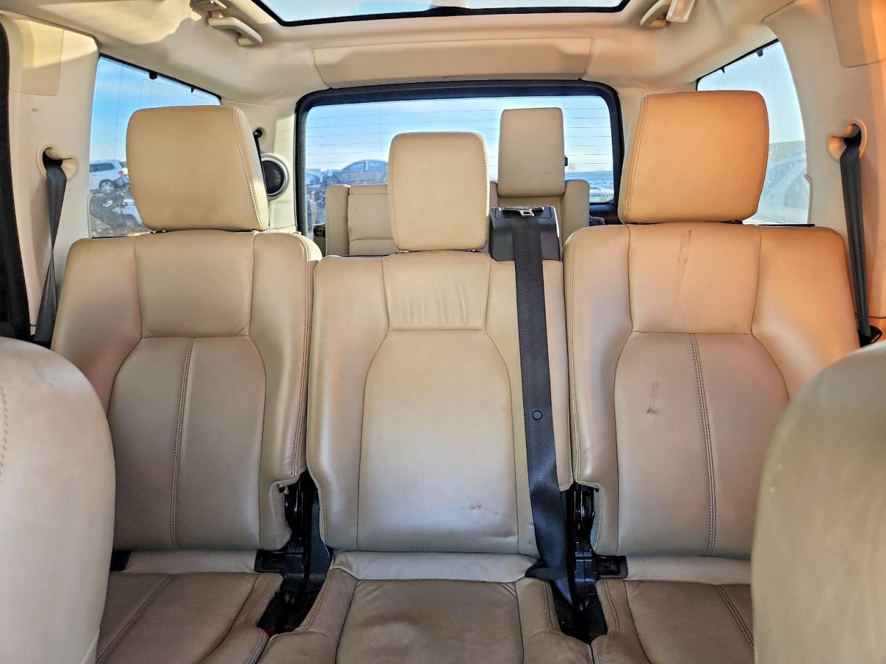 2011 LAND ROVER LR4