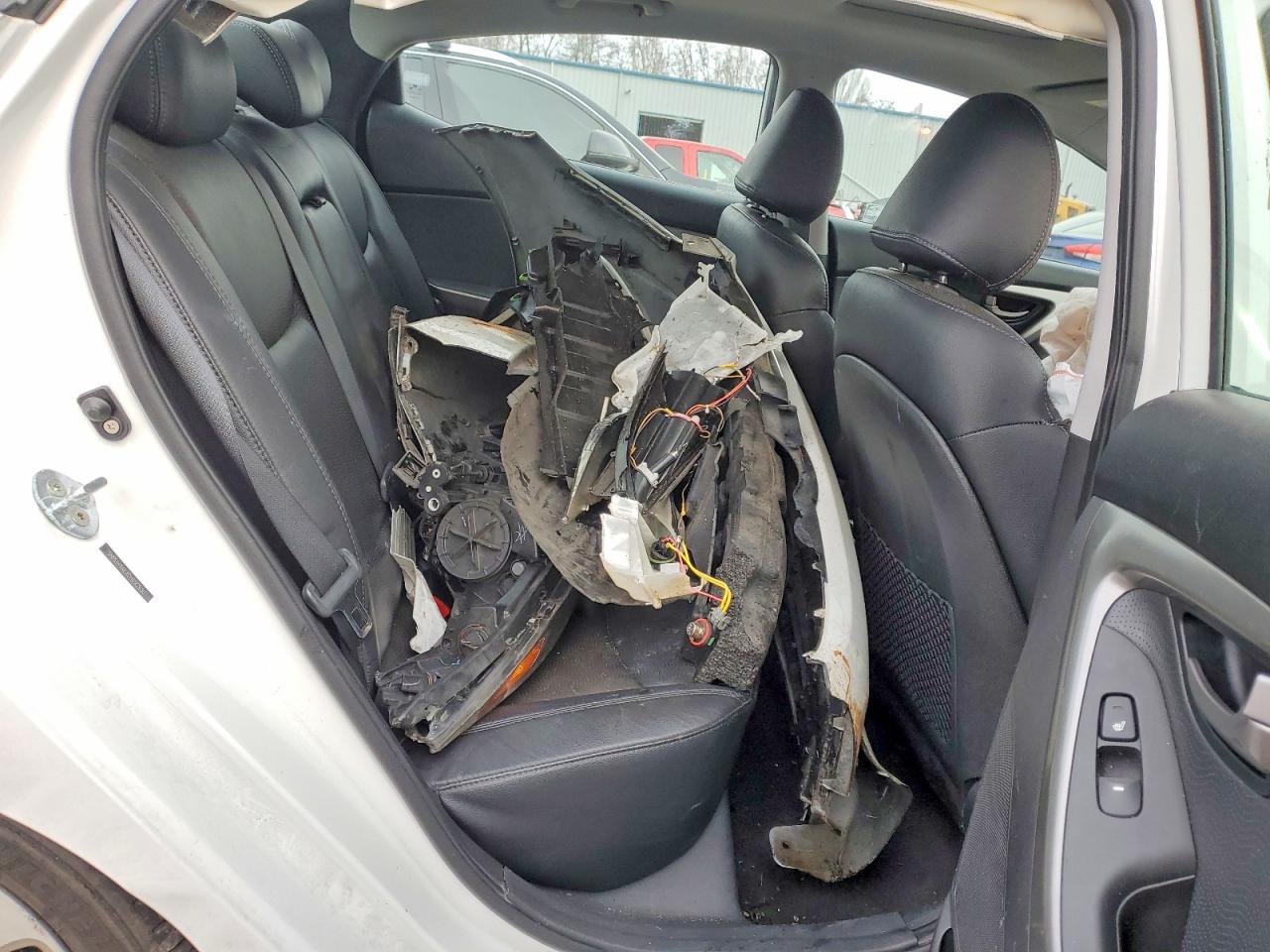 2012 HYUNDAI ELANTRA