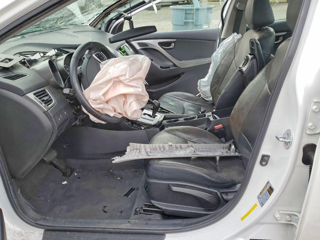2012 HYUNDAI ELANTRA