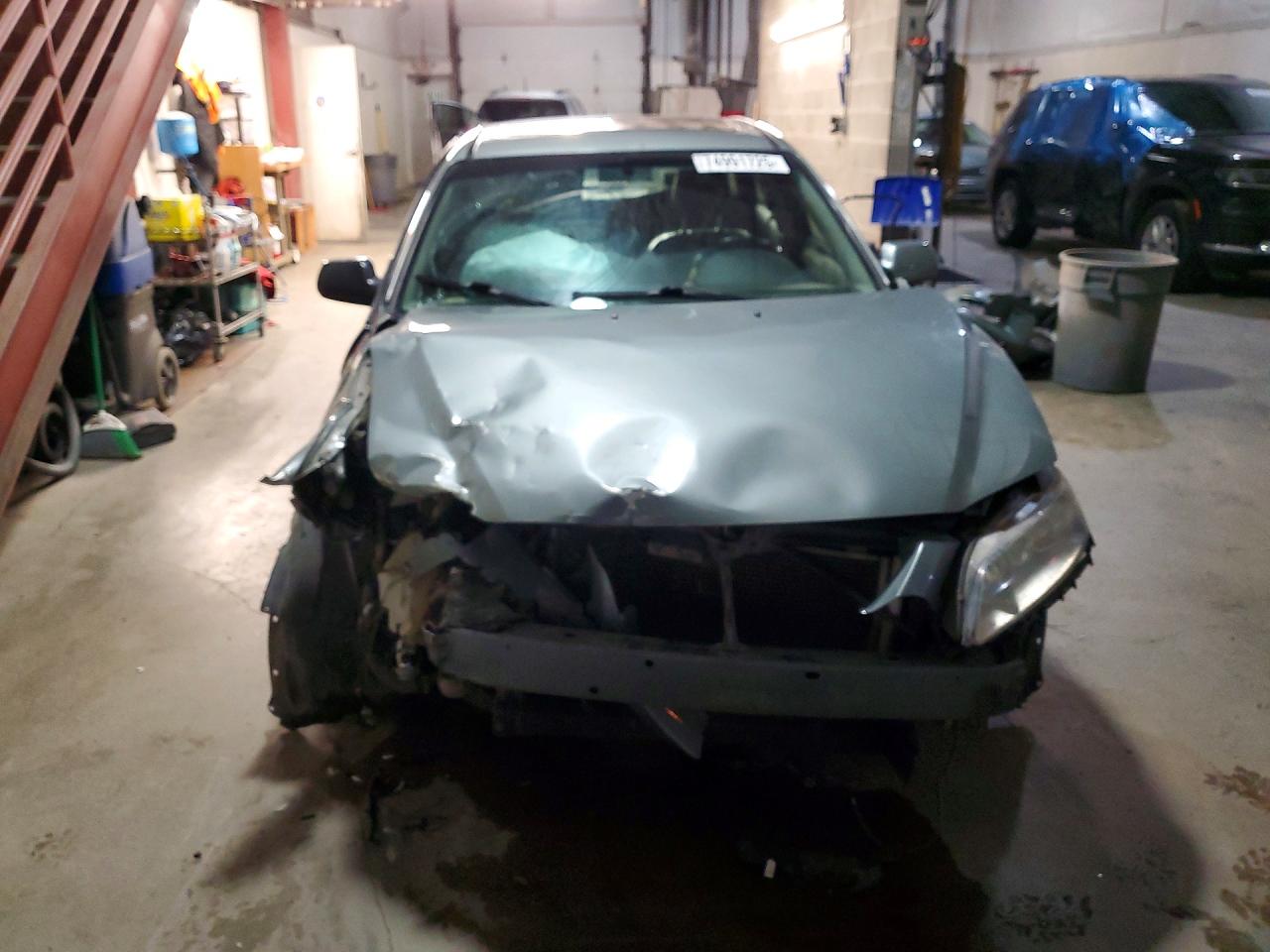 2004 MAZDA 6