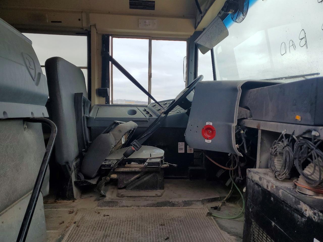 2013 IC CORPORATION CE SERIES