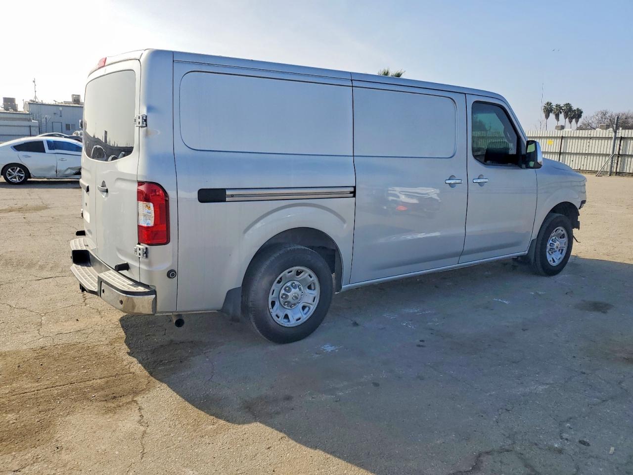 2012 NISSAN NV