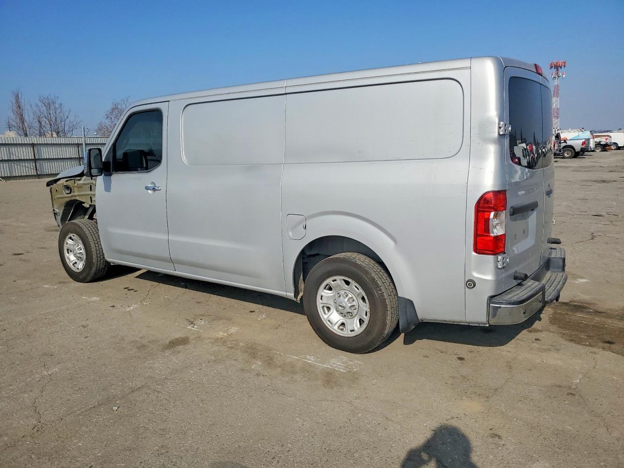 2012 NISSAN NV