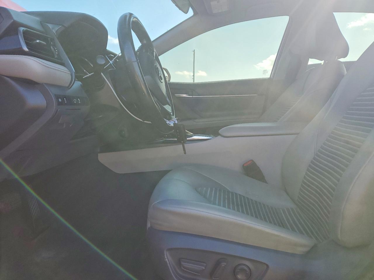 2020 TOYOTA CAMRY